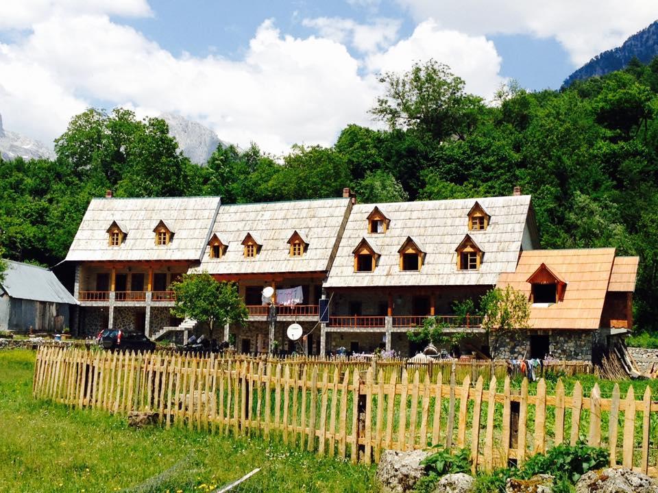 Bujtina Harusha Otel Theth Dış mekan fotoğraf